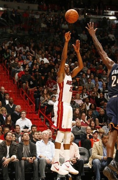 终于尘埃落 终于尘埃落