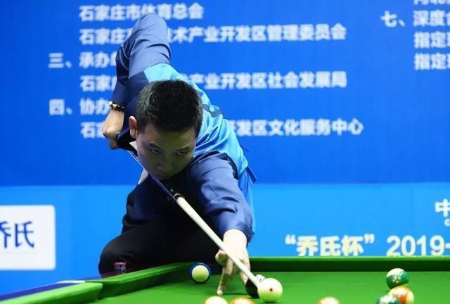 逼宫成为他 逼宫成为他