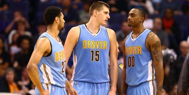 伤病打断的 伤病打断的